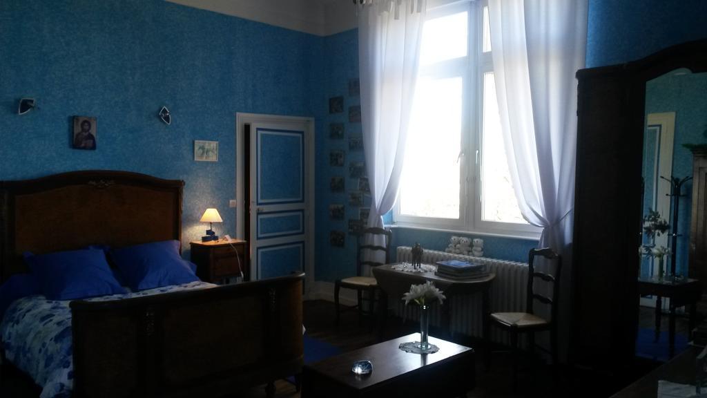 Chambres D'Hotes Du Haras De Coddes Cercy-la-Tour Quarto foto